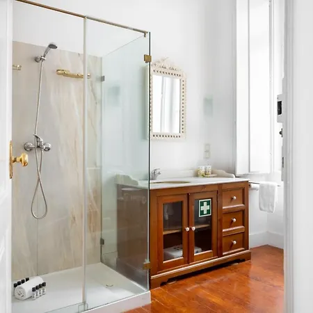 Altido Unique 1-br In Central Chiado Apartment