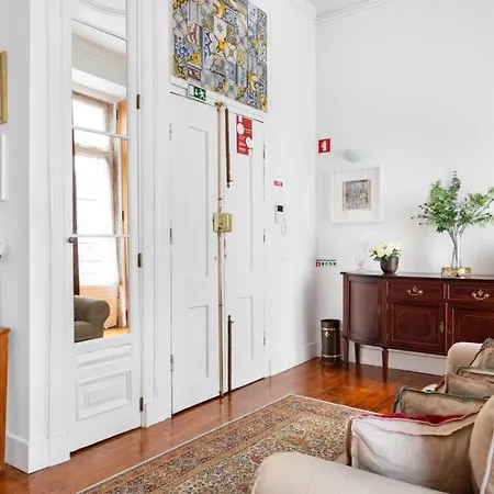 Altido Unique 1-br In Central Chiado Apartment *